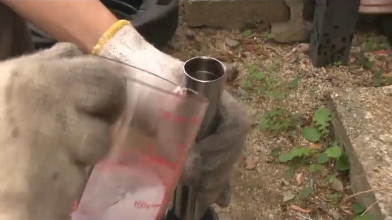 Change the Majesty 250 front fork oil