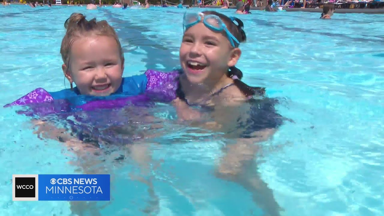 Minnesotans deal with blistering temps on Fourth of July weekend