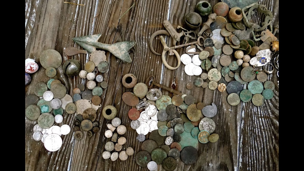 Craziest Metal Detecting Video! Colonial Merchant Site Coin Madness!!!!!!