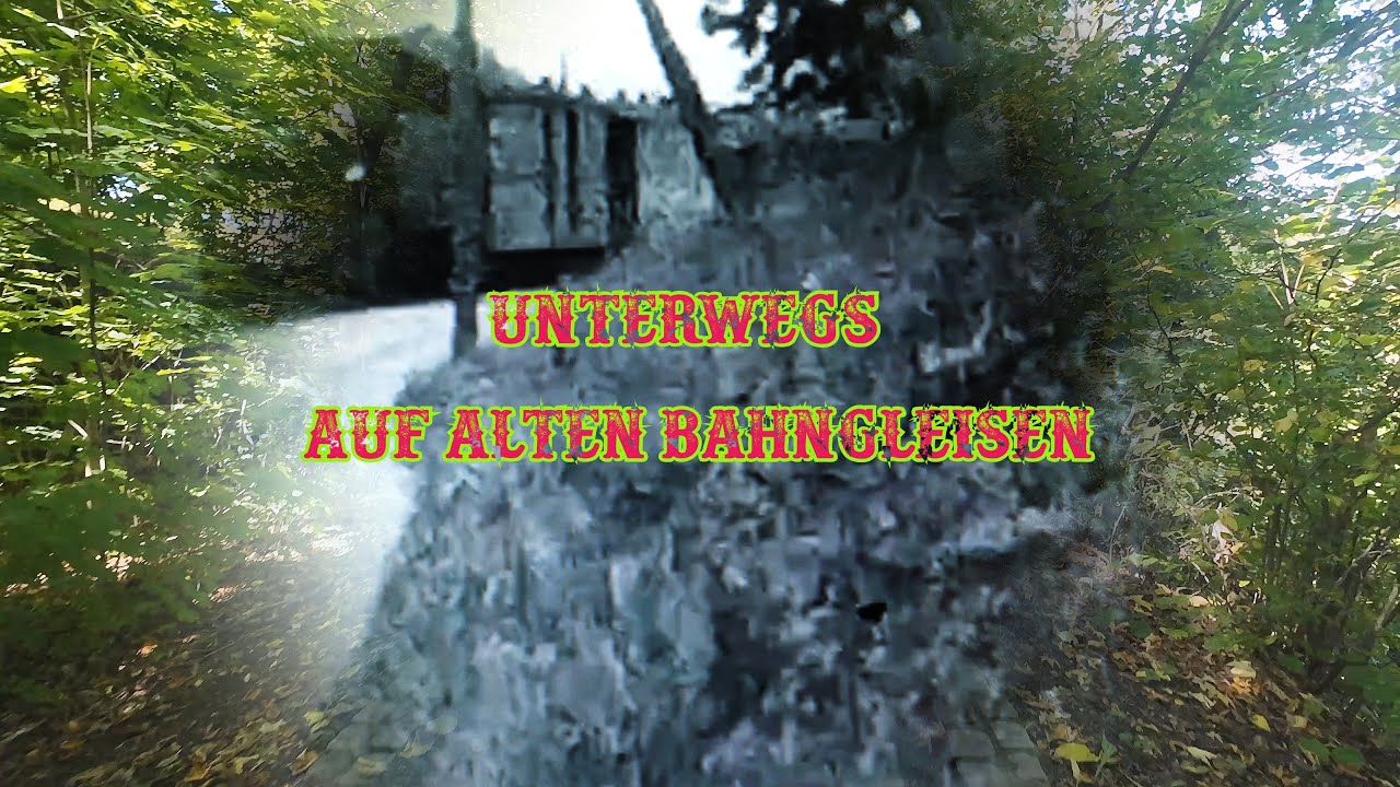 Unterwegs auf einem alten Bahnddamm