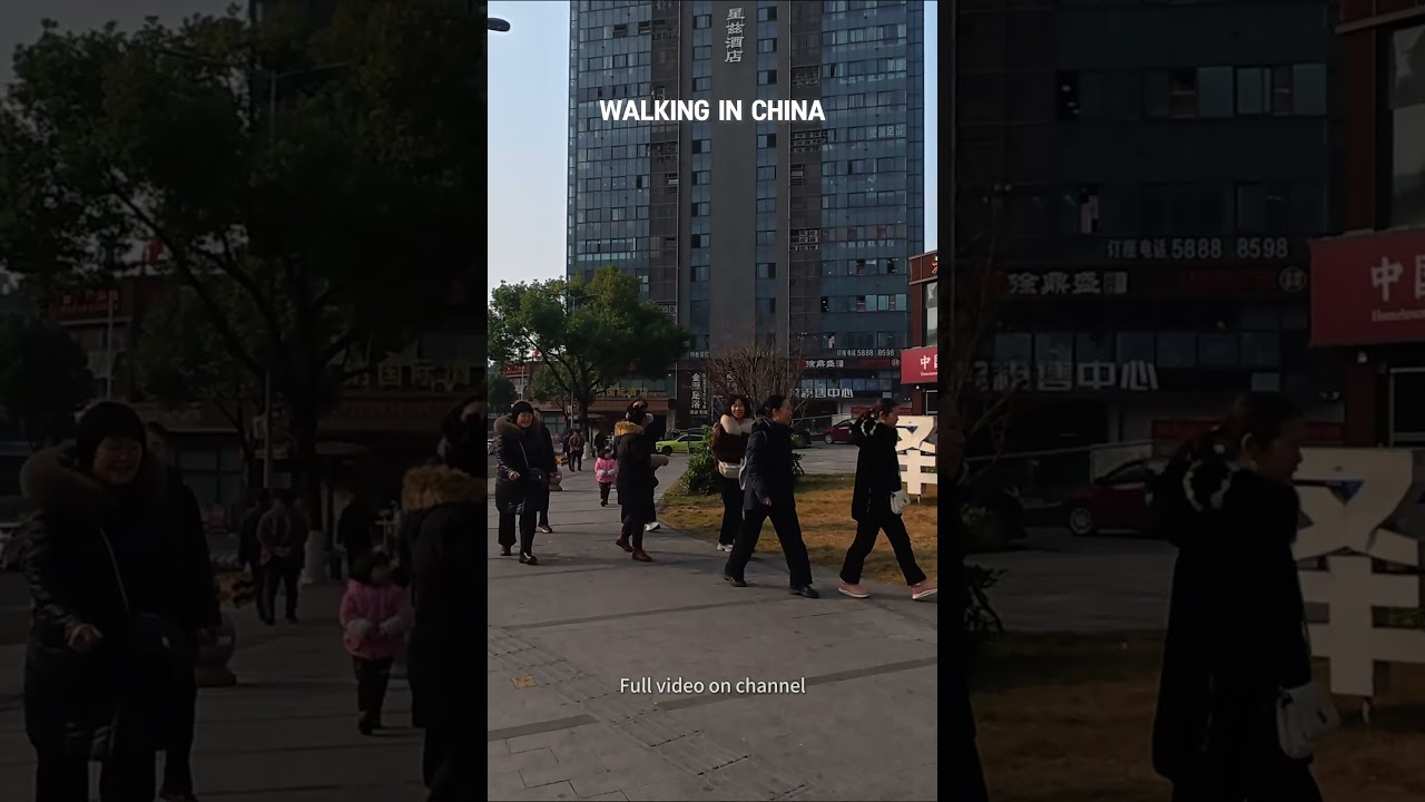 Street life in China 🇨🇳 #China #StreetLife #Walking