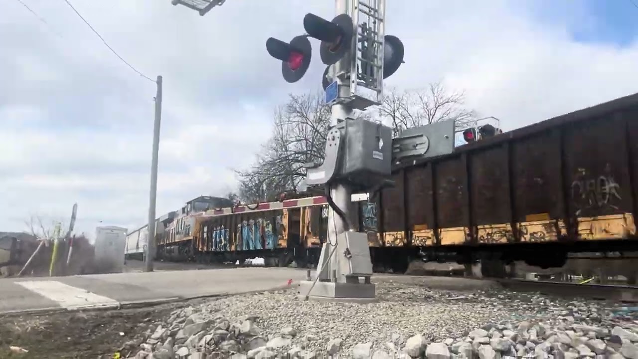 CSX M360 with 1892 Seaboard system as DPU clears New Palestine 