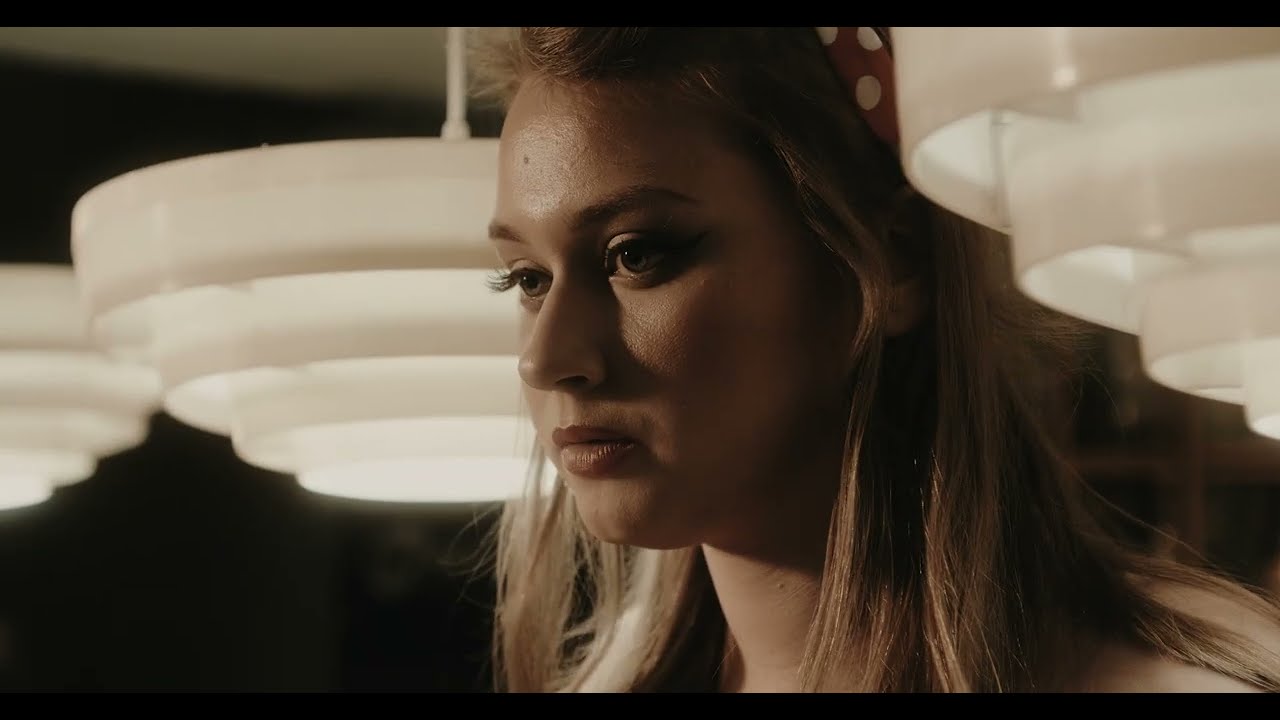 JARMO - Moving Signs (Official Video)