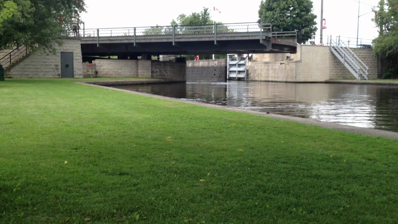 Merrickville locks and steel swing bridge in action