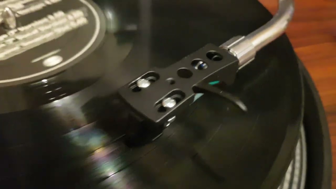 Victor JL-B37