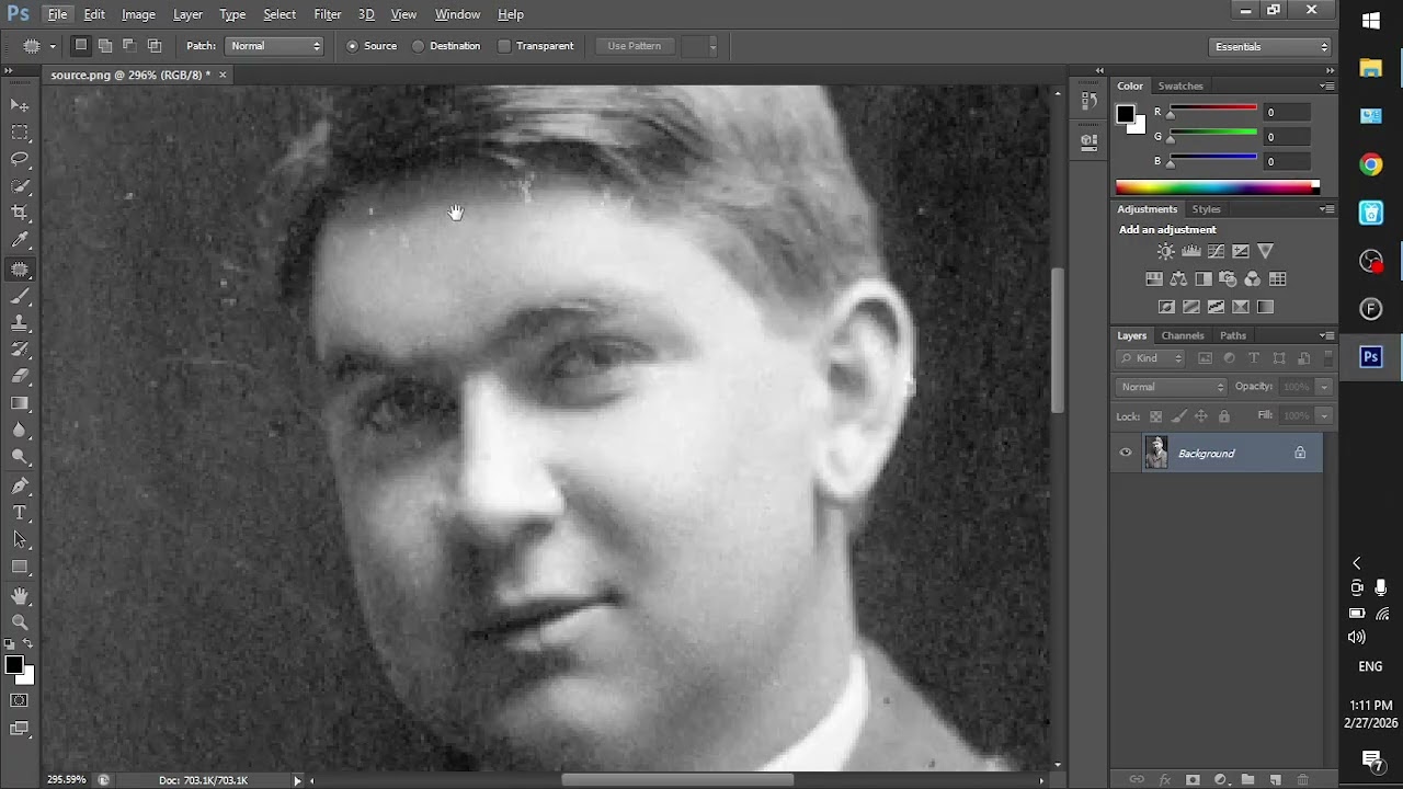 4 Photoshop: Retouching an Old Colorless Photo