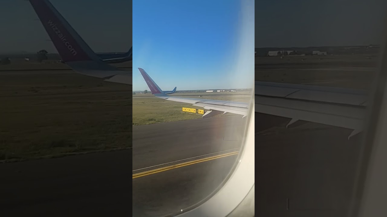 Decollo WIZZ AIR AIRBUS A321 NEO a Roma Fiumicino (FCO)  volo W46095 per Santorini (JTR)