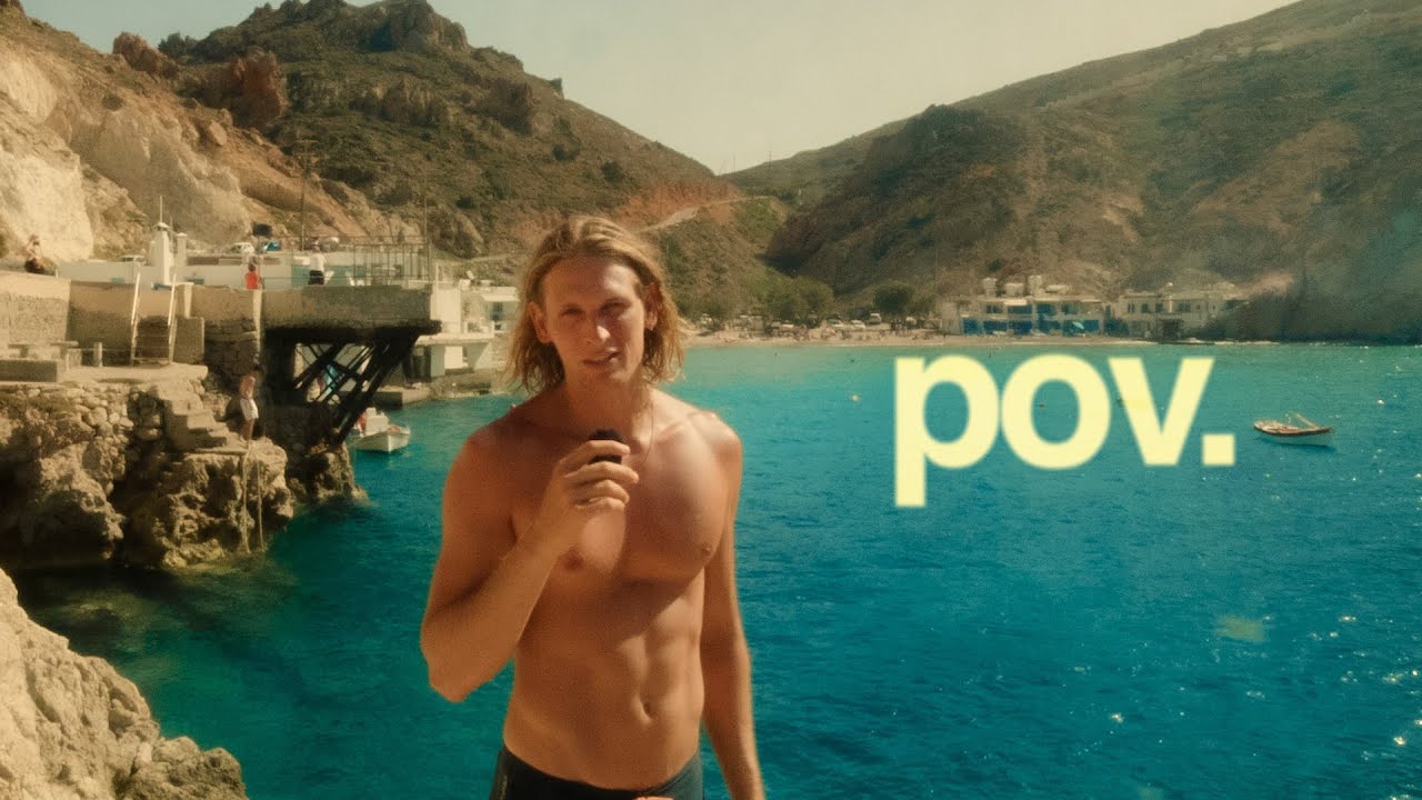 pov: you're a 26 y/o Aussie living in a founder house in Greece