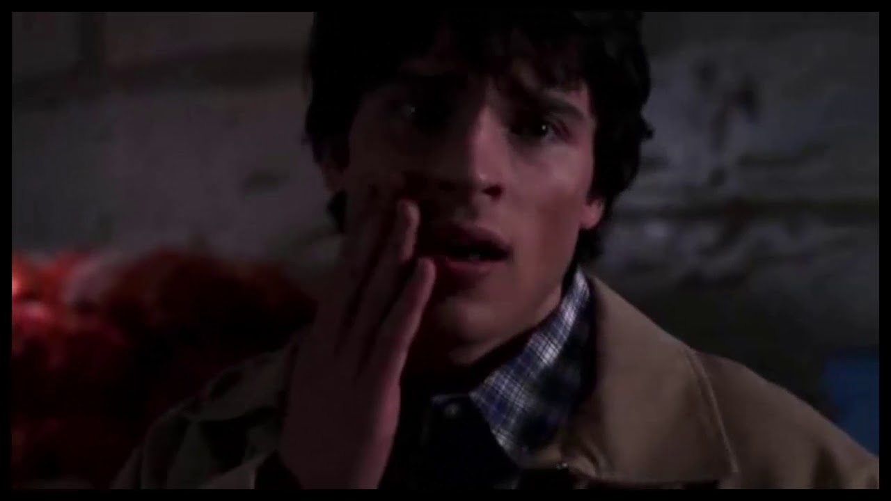 Clark salva a Martha Kent de convertirse en cenizas - Smallville Temporada 1 Cap.17
