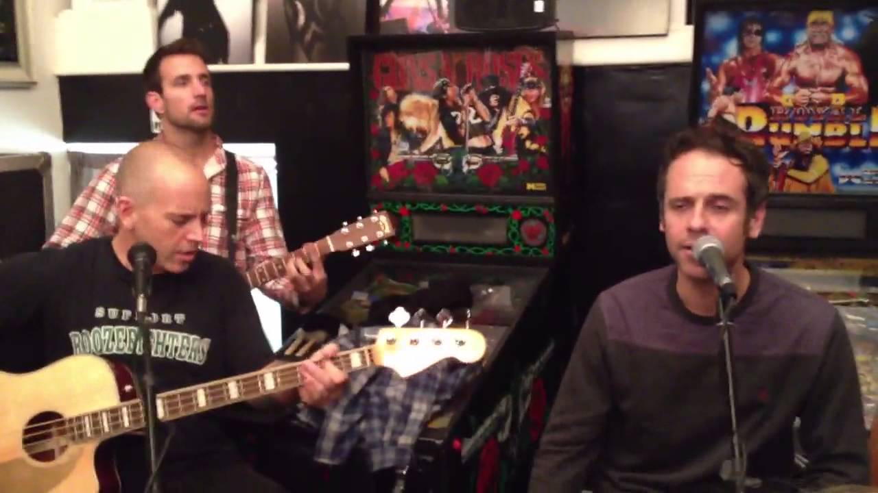 The Bouncing Souls - "Ghosts on the Boardwalk" live acoustic