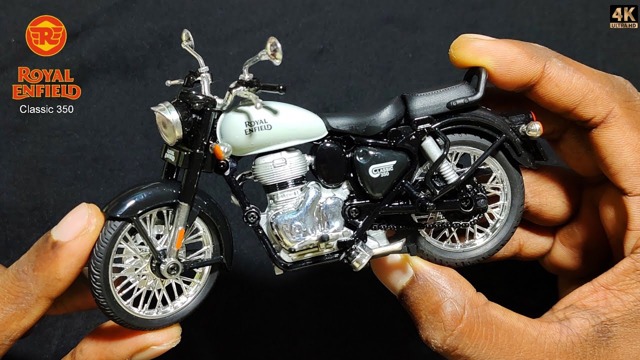 UNBOXING | Royal Enfield Classic 350 | 1/15 Scale | Official Licensed Model🏍️😍
