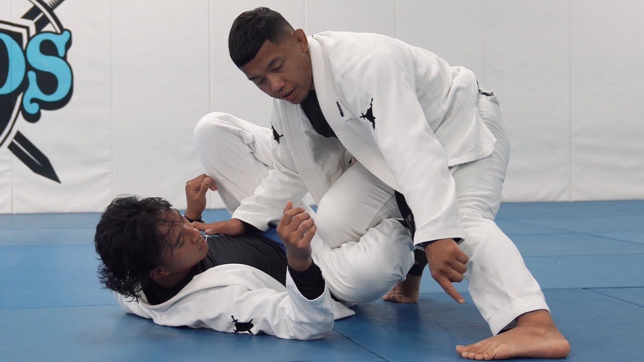 Shin Slice Pass - Роландо Самсон