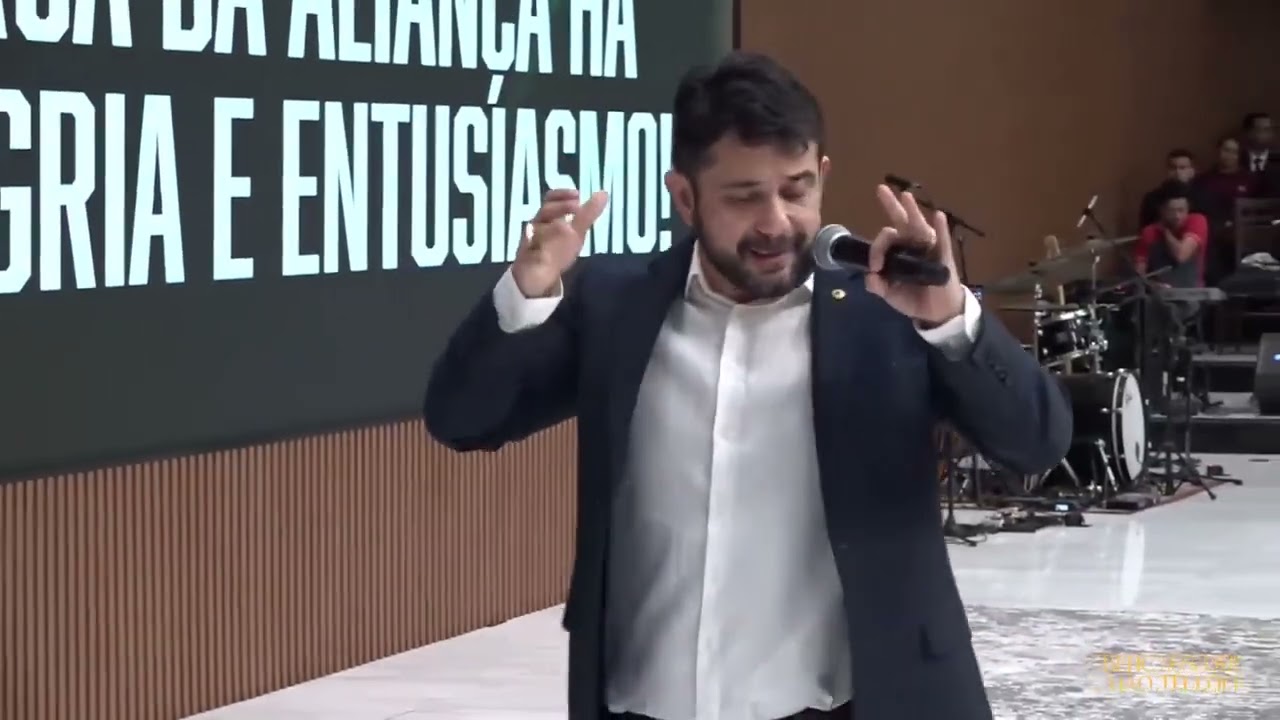 NA CONDUÇÃO DA ARCA DA ALIANÇA HÁ ALEGRIA E ENTUSIASMO! l Apóstolo Luiz Henrique.mp4