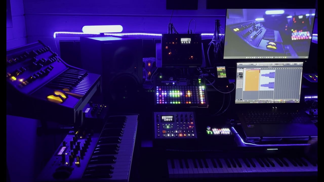 From the height || Deluge, Subsequent 25, Mopho x4, Tetra, Syntakt, Empress Zoia, Analog Heat+fx