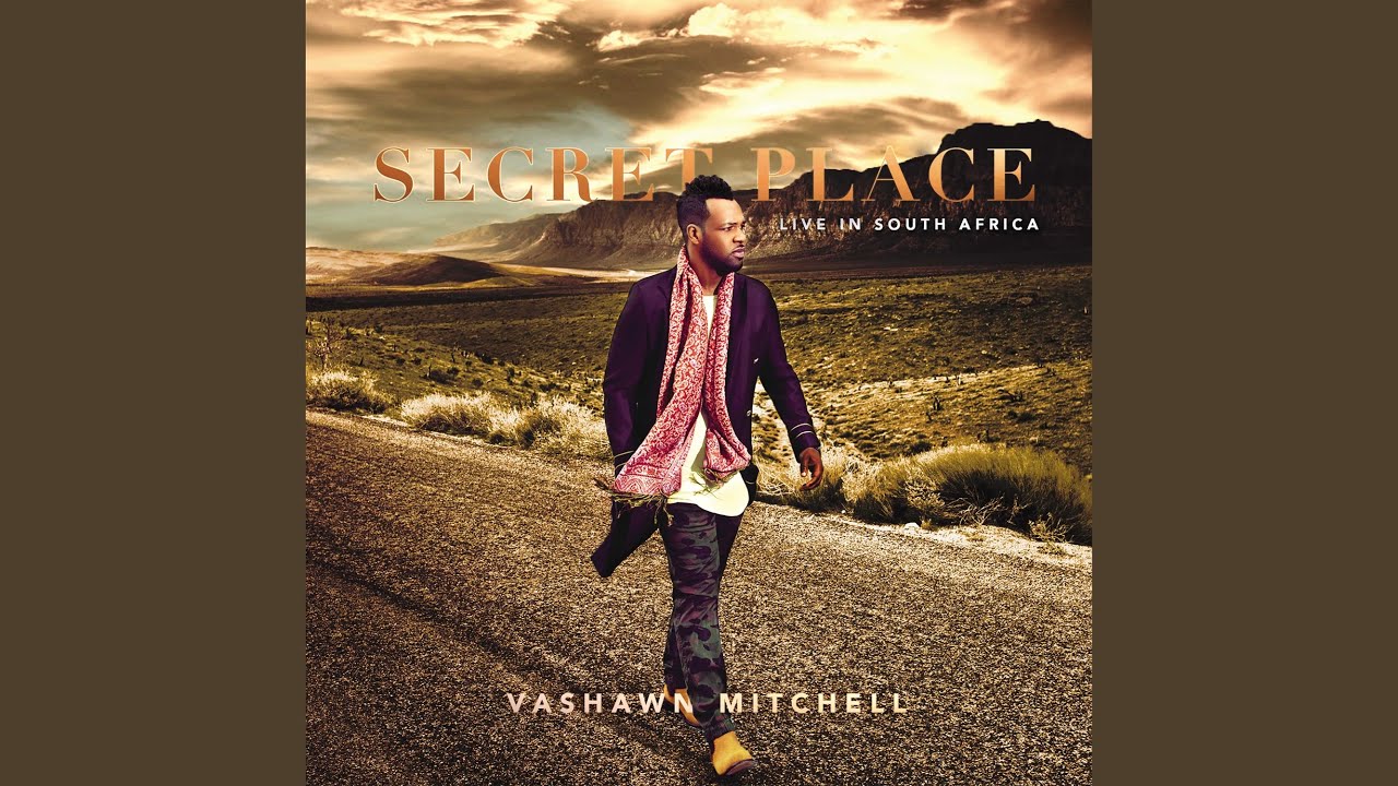 Jesus Reigns (feat. Tasha Cobbs Leonard) (Live)