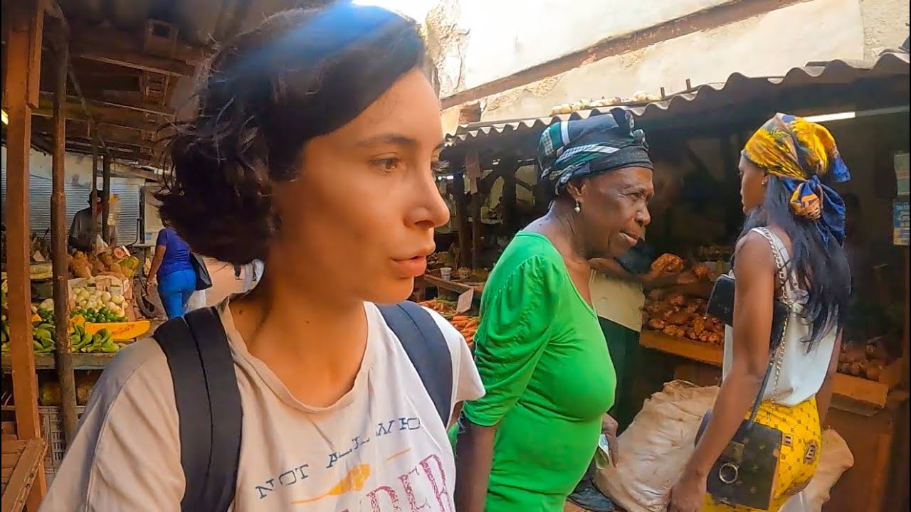Küba’da PAZAR Ve MARKETLERİ Geziyorum~