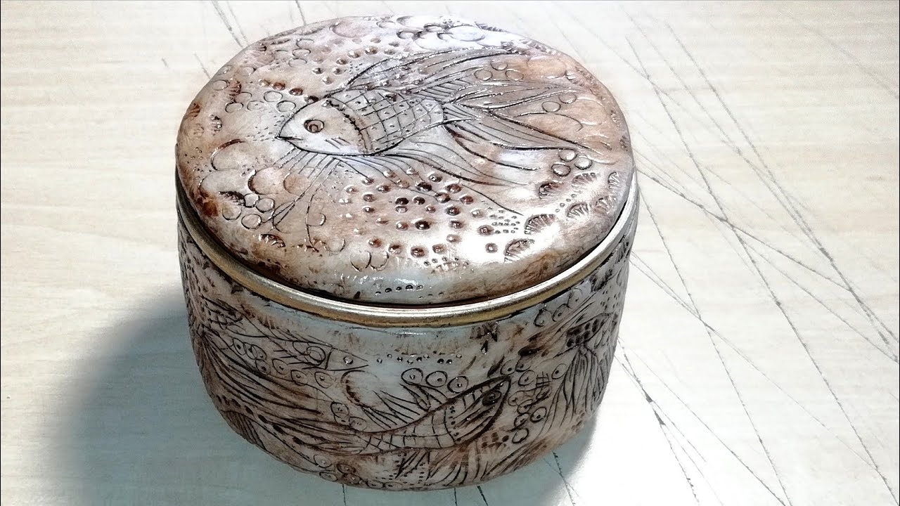 Scrimshaw box tutorial! Polymer clay and tin can.