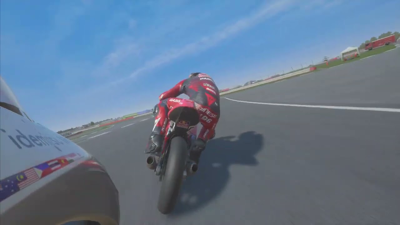 MotoGP 24 Carrera en Silverstone (Moto3) PS5 Gameplay