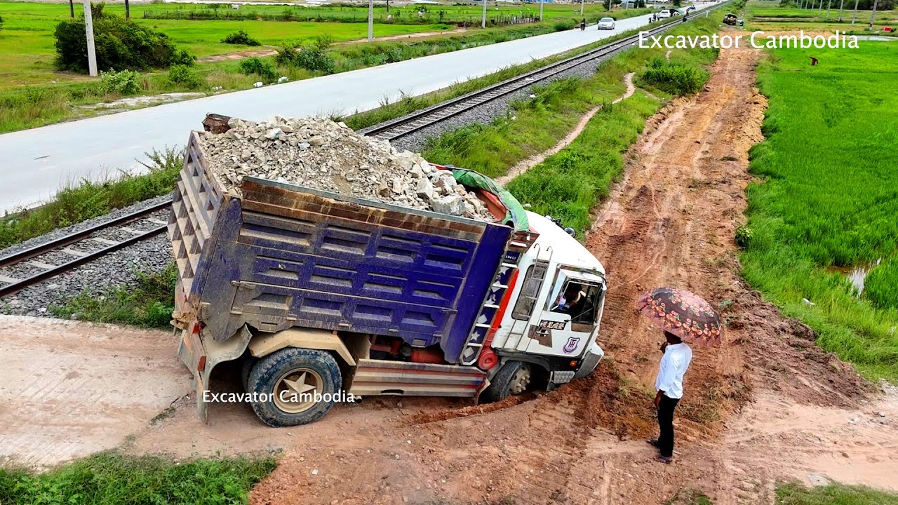 Dump Truck Drive Go Street Stuck And Crazy Unloading Fail - Bulldozer Clearing Clean Make New Road
