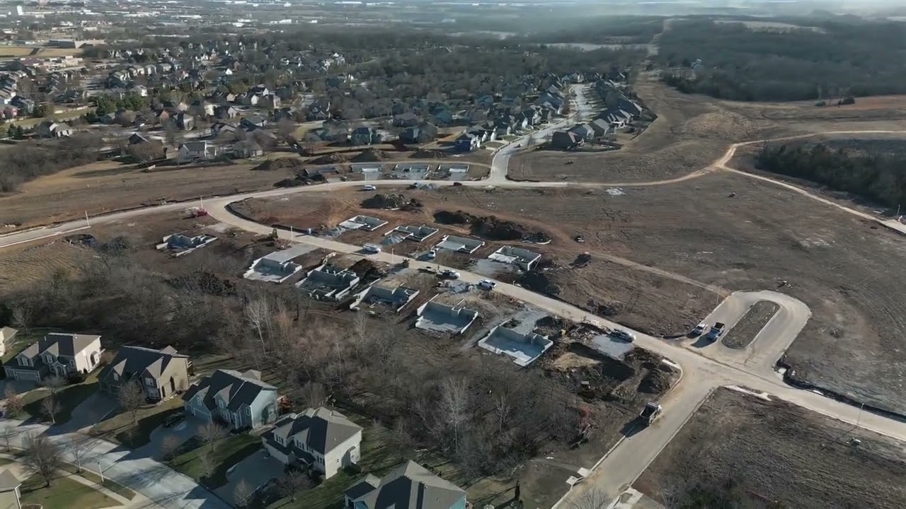 Take a tour of the newest phase of Prairie Farms in Olathe, KS .  Contact Marti Lilja  913-709-1415