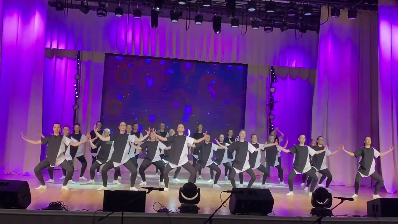танец 