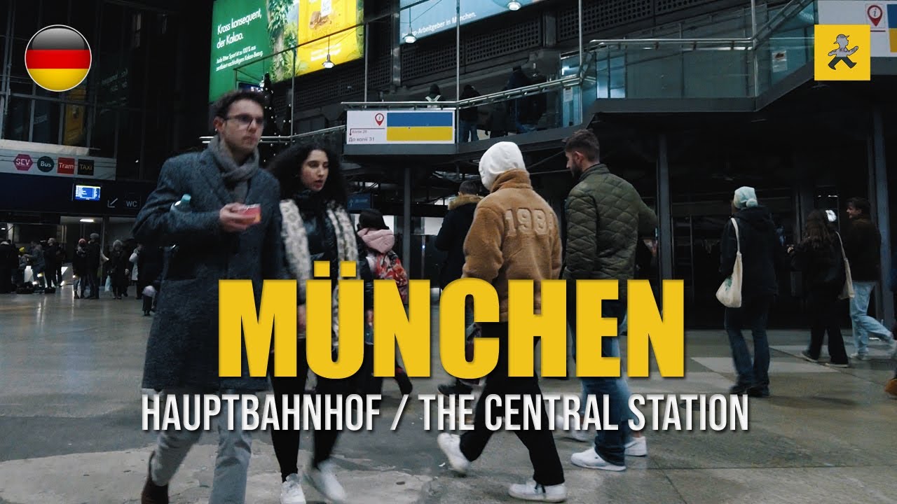 Walking around München Hauptbahnhof / Munich Central Station, Germany