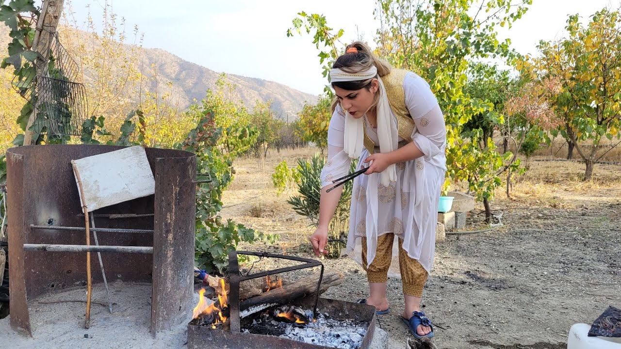 Cooking chicken, lamb with walnuts and pomegranate sauce in the village style of Iranian nomads!