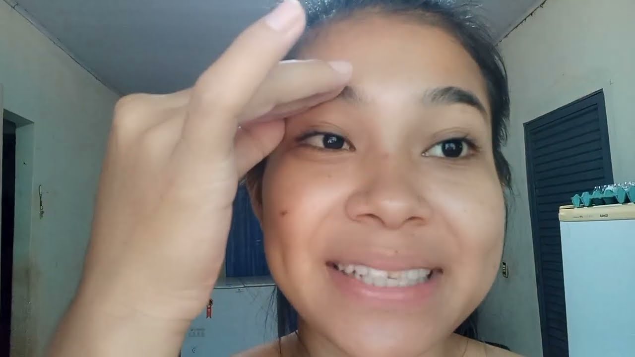 FIZ UM ALMOÇO E FIZ UM BOLO DE CHOCOLATE COM AS CRIANÇAS 