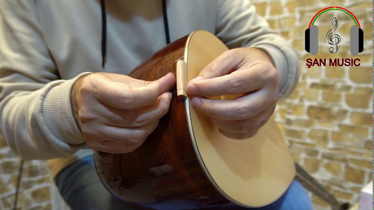 Kurs Music Xileke 9  تركيب أوتار  الة التنبور الحلقة التاسعة 9  مع الموسيقي عمرشان تعليم الموسيقى