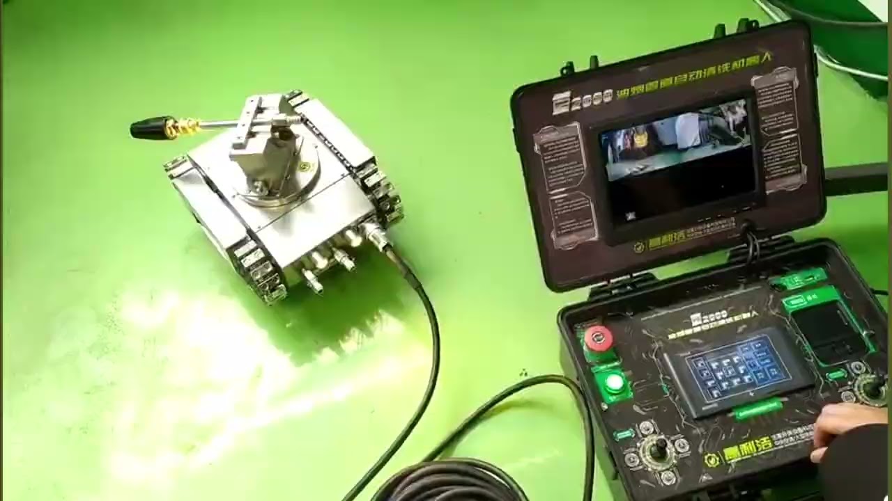 Range hood pipeline cleaning robot