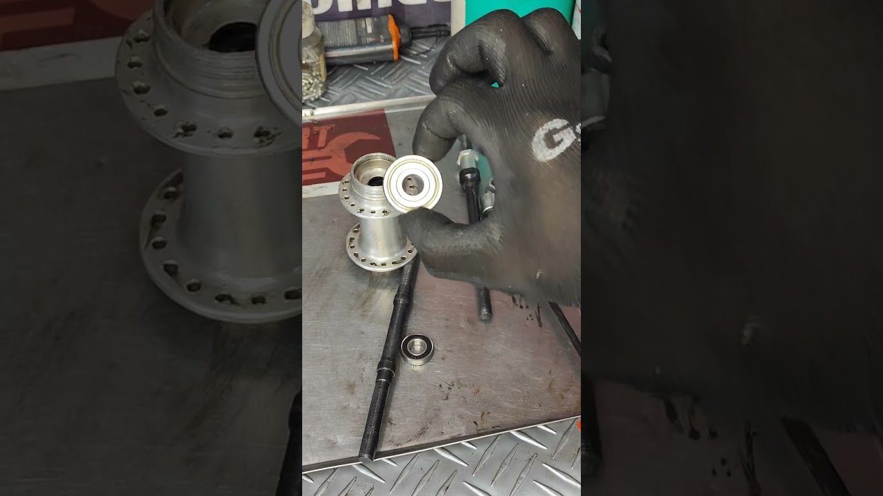 No botes tu maza vieja de aluminio conviertela a rodamientos sellados