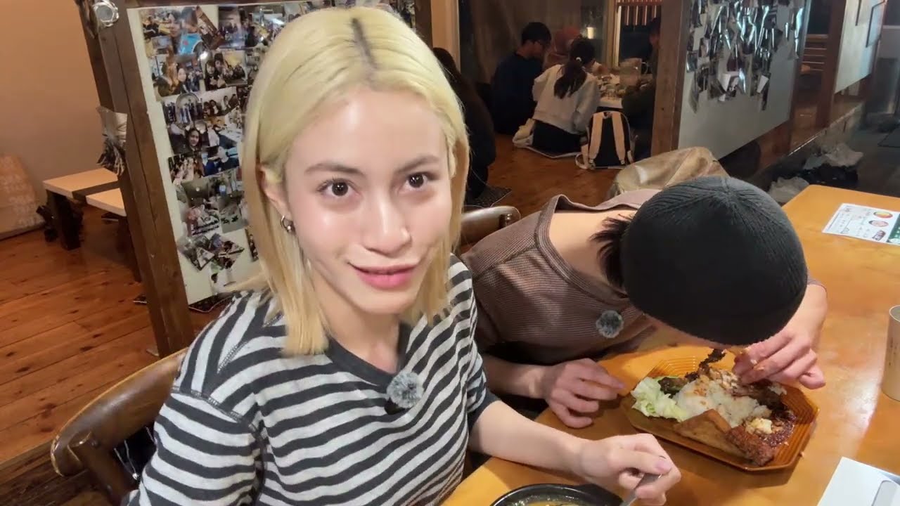 PACAR JEPANG COBA MAKAN MAKANAN INDONESIA PAKAI TANGAN… HASILNYA?