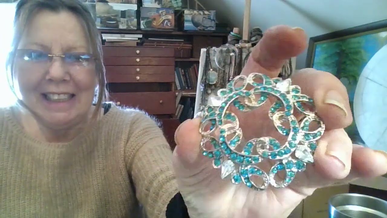 Sorting Jewelry in the cold, Lucky me, found more Gold