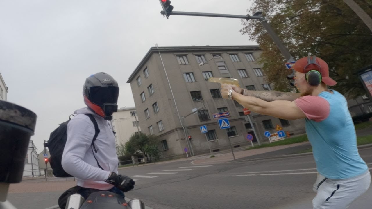 Tallinna teed panid mind seda tegema