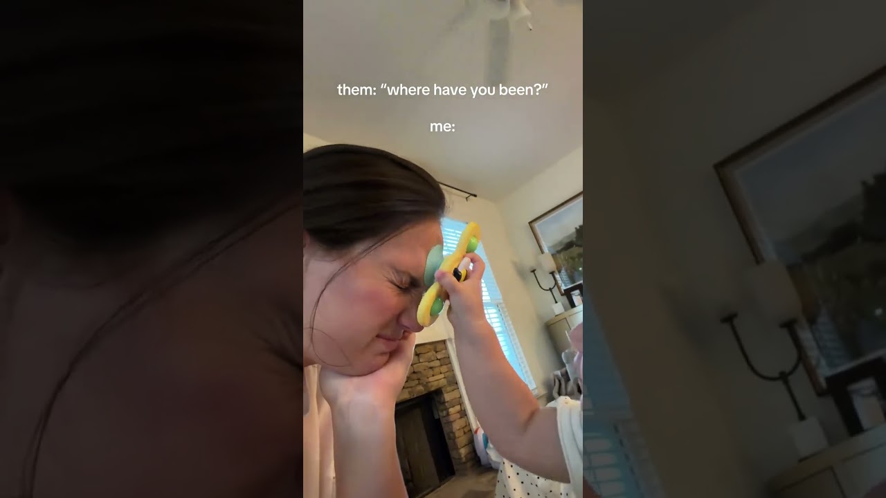Mom vs baby 😃 #newborn #babygirl #familymoments #cute #love #baby #mom #life #hacks #momlife