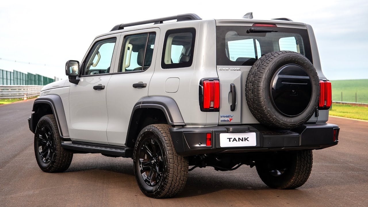 Новый 2025 GWM Tank 300 PHEV - лучший китайский внедорожник