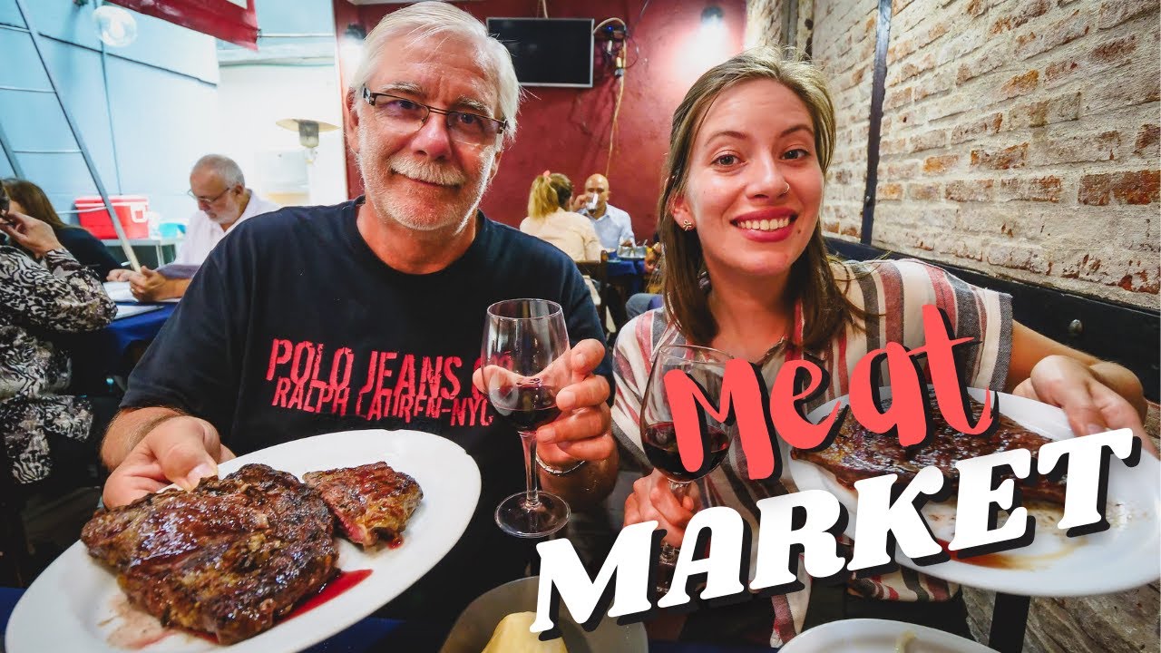 Уругвайский ASADO GRILL 🥩 | Еда барбекю на МЯСНОМ РЫНКЕ (Mercado del Puerto) в Монтевидео, Уругвай.