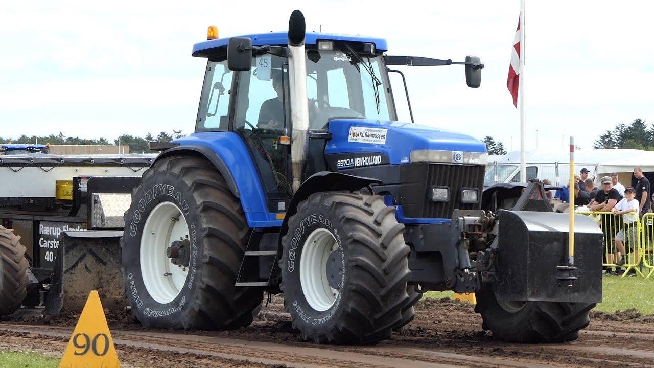 New Holland 8970A Pulling The Heavy Sledge down the Lane in Hjoerring | Tractor Pulling DK