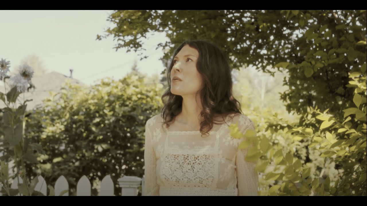 Alela Diane - Dream A River (Official Music Video)