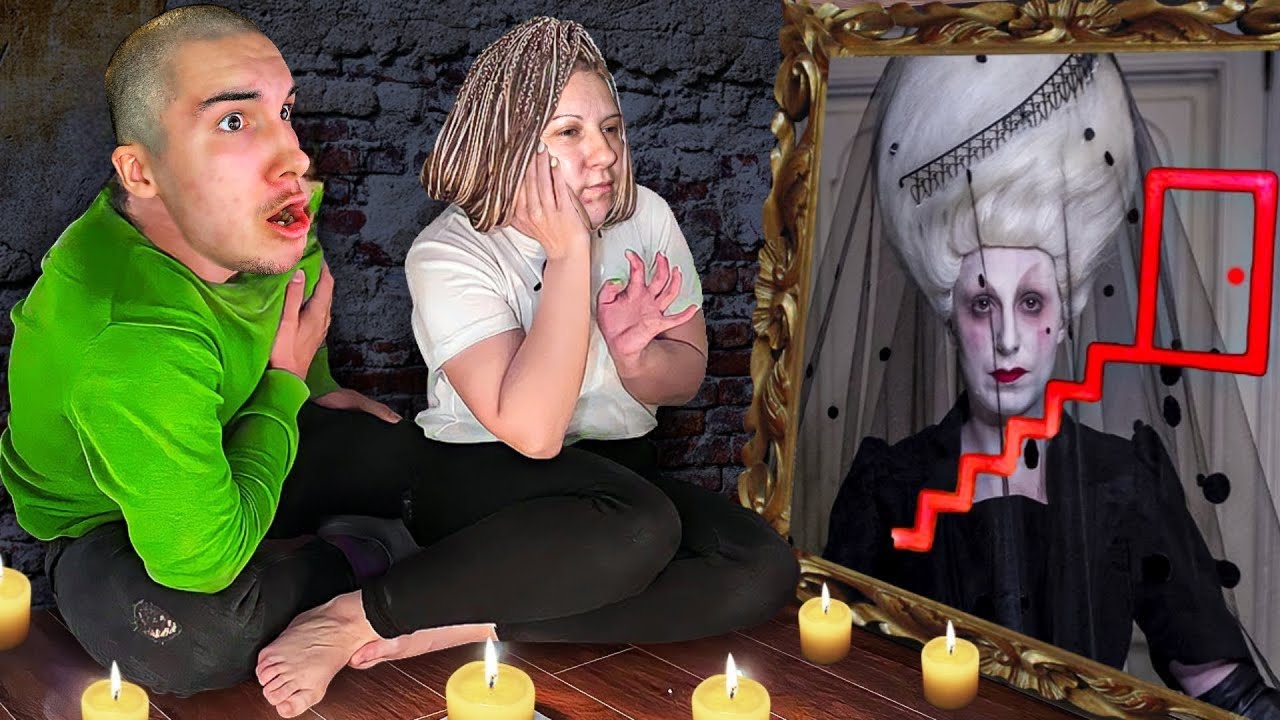 GLEDAMO SE U UKLETO OGLEDALO! *naš odraz je oživio i krevelji se*