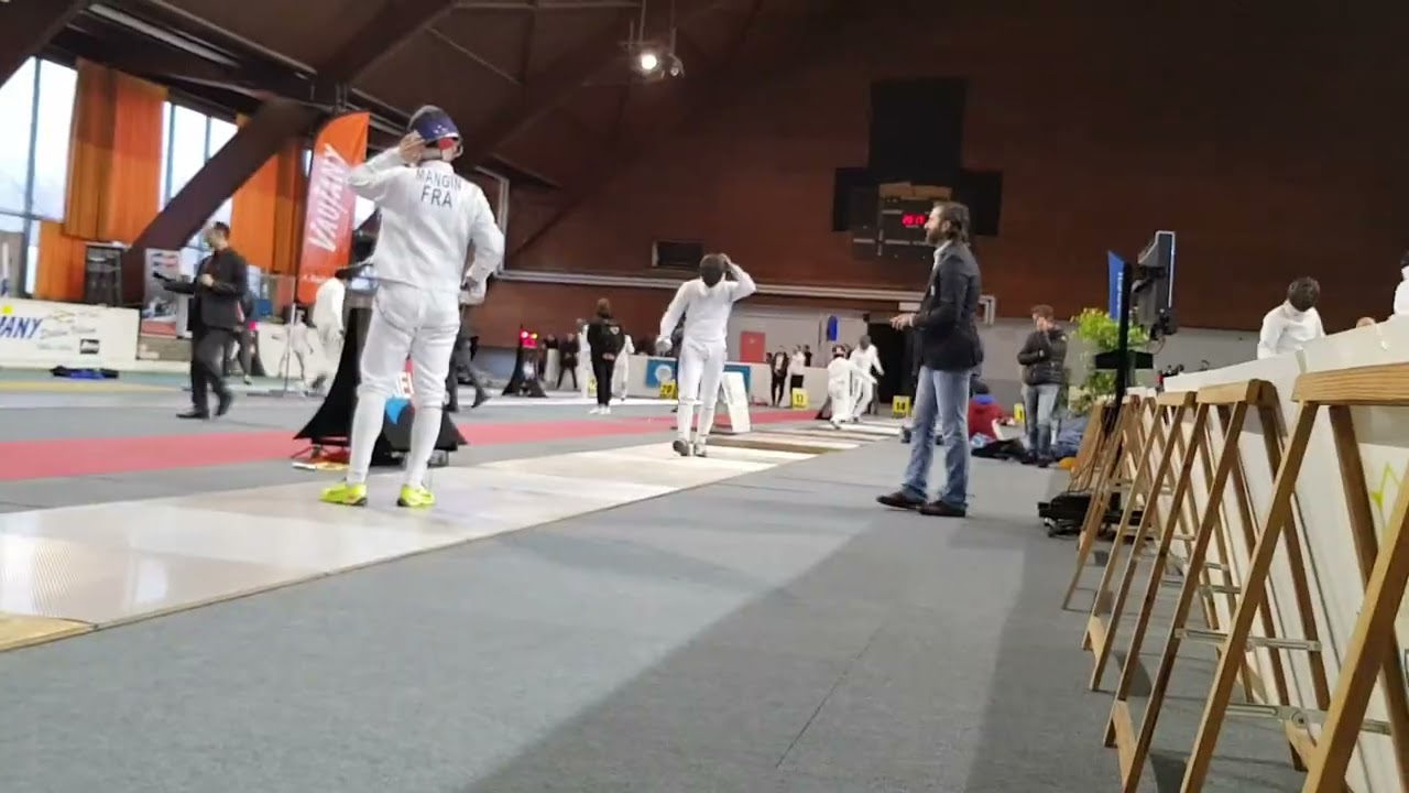 Jules Mangin FRA v. Simone Mencarelli ITA (EFC Grenoble, 10th Dec 2017)