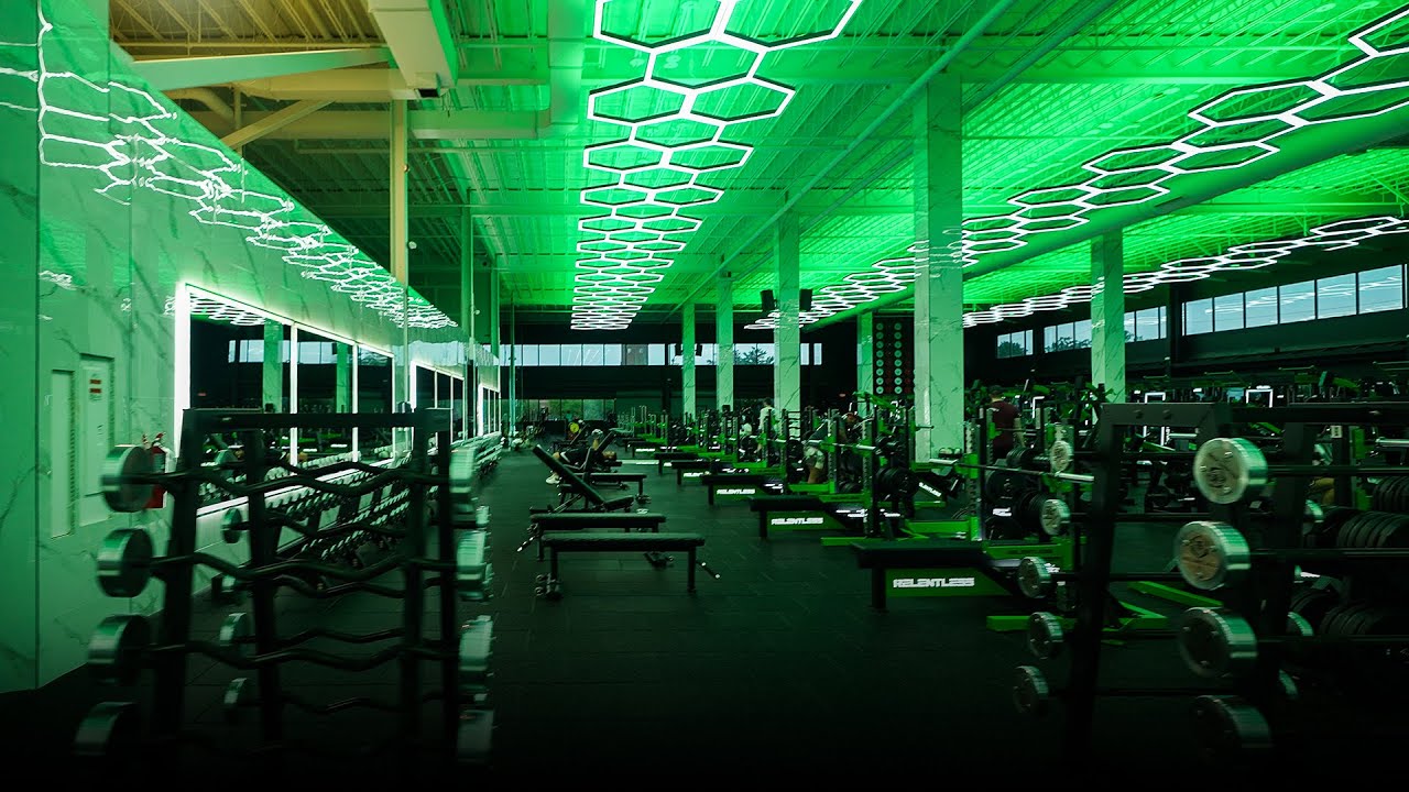 This Gym is F*cking Nuts... // Fusion Gym Warminster Tour & Visiting Iron Revolution in New Jersey
