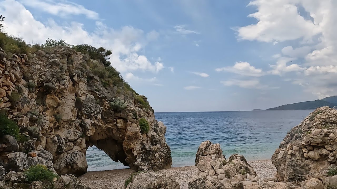 Plat Village near Dubrovnik with Golden sand Beach
