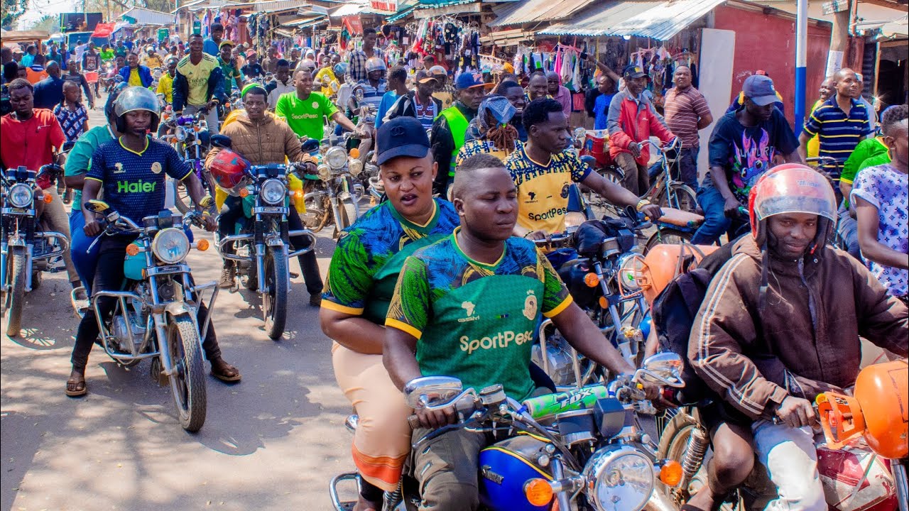 TAWI LA YANGA DAIMA WILAYA YA NZEGA LEO WAFANYA SHEREHE YA UBINGWA WA YANGA NA KUWAKERA WATANII WAO