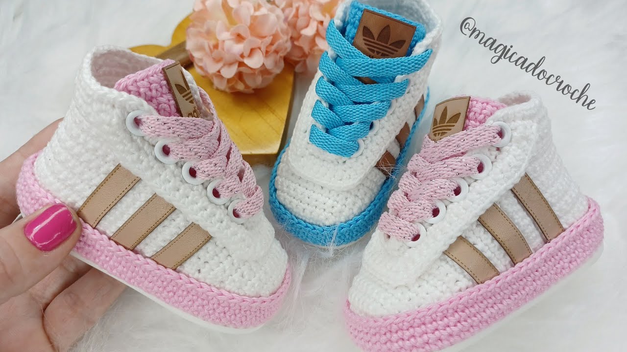 Tênis Botinha tipo Adidas ( Tamanho 9,5cm, solinha 15 com 70 pontos)