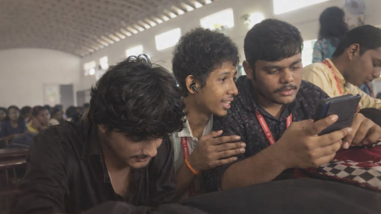 Professor 🧑‍🏫 late aaye class mein | 