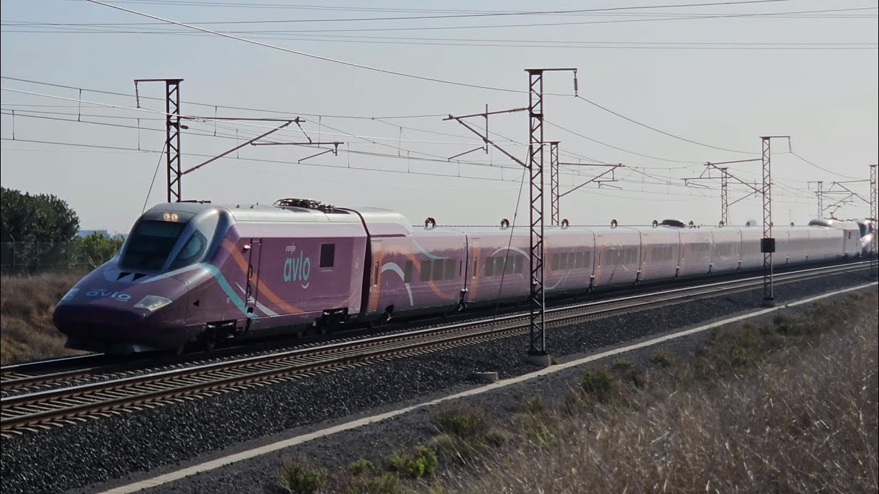 (4K) Alta velocitat a València (AVE, Avlo, Ouigo, Iryo)