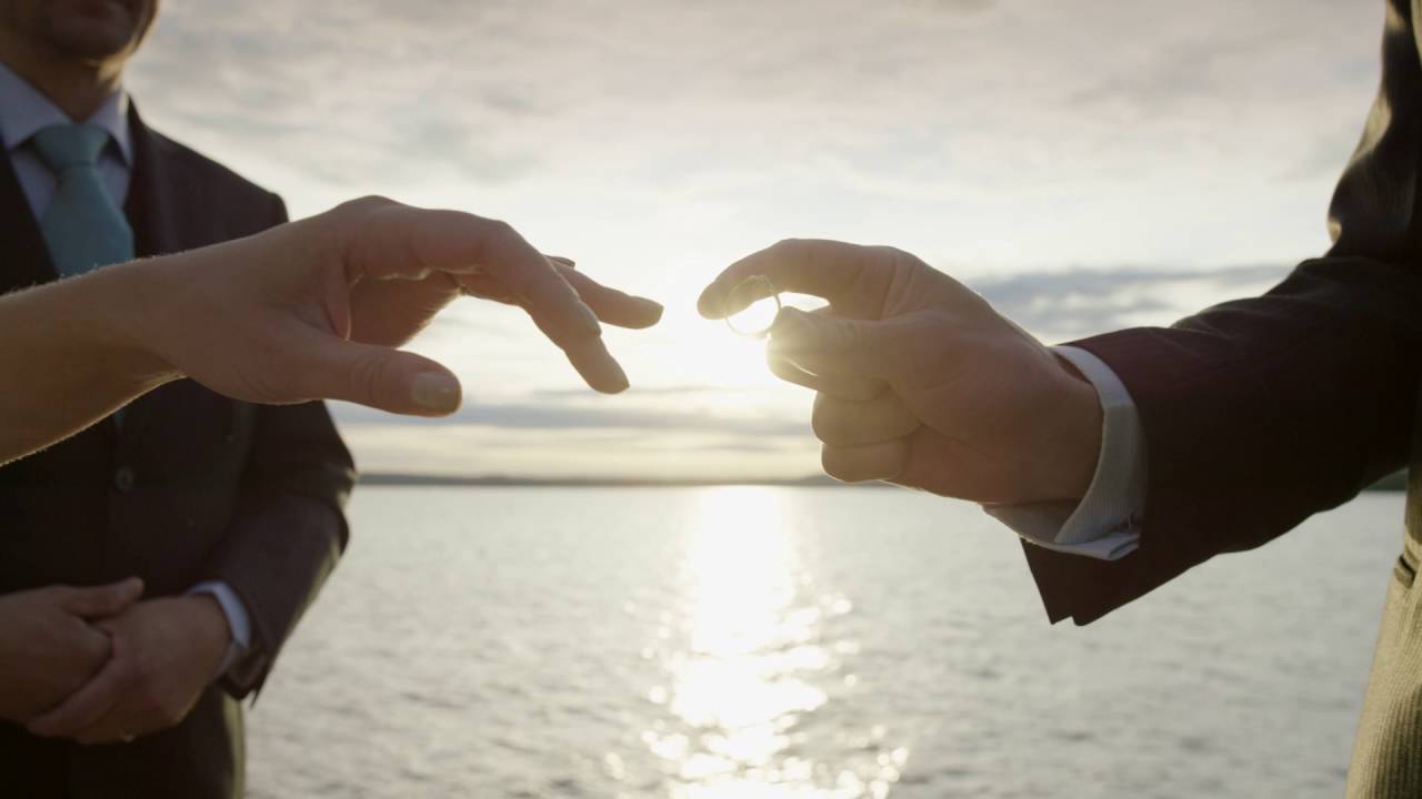 OFFICIAL Kakslauttanen Arctic Resort - Magical Wedding above the Arctic Circle