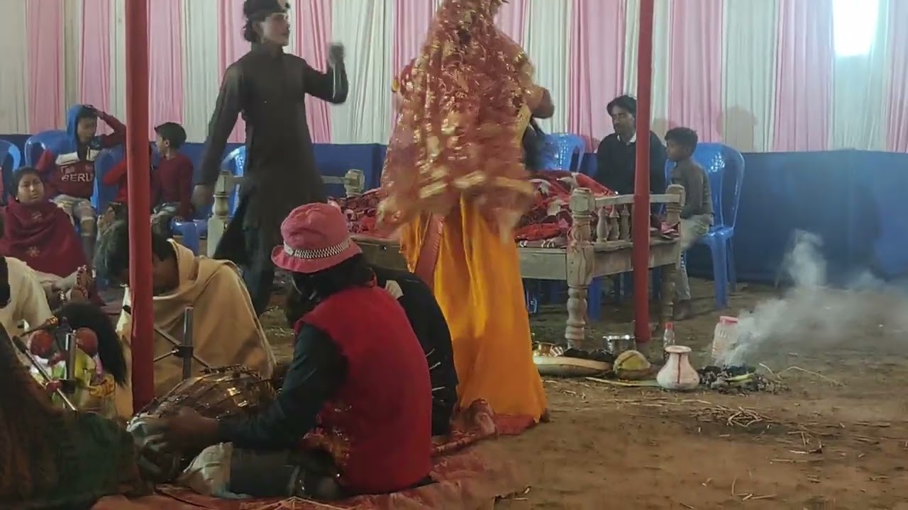 Cholilo nagmor ujaninogar jay maa manusa nach surjapuri gain ka nach 