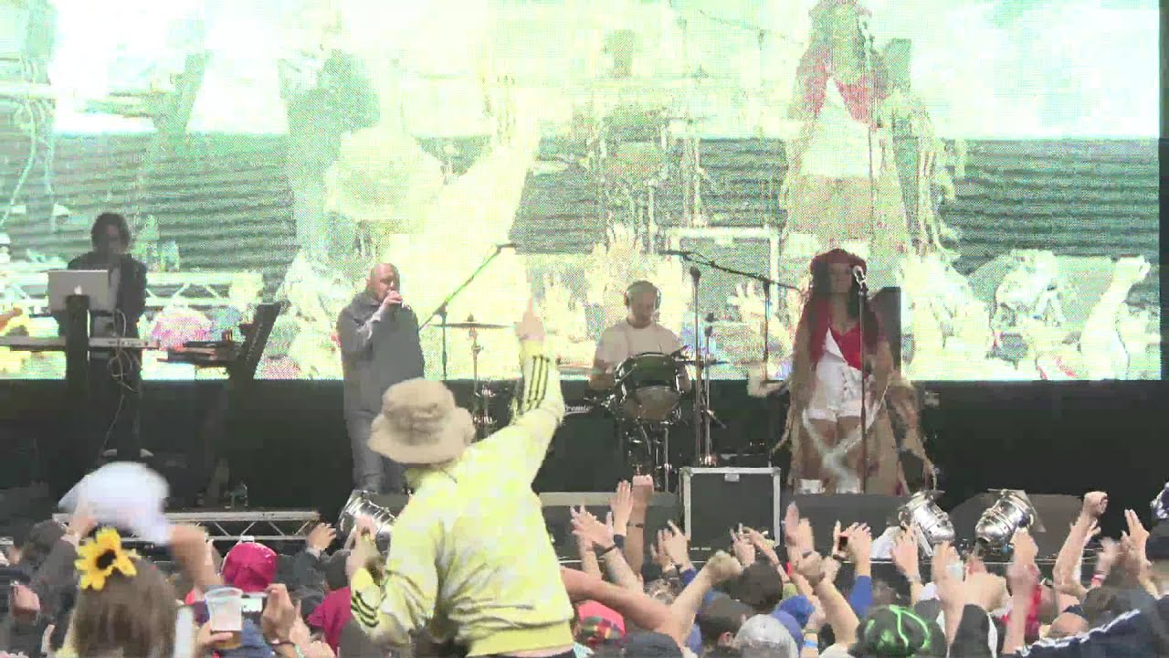Happy Mondays // Kinky Afro // Kendal Calling 2014